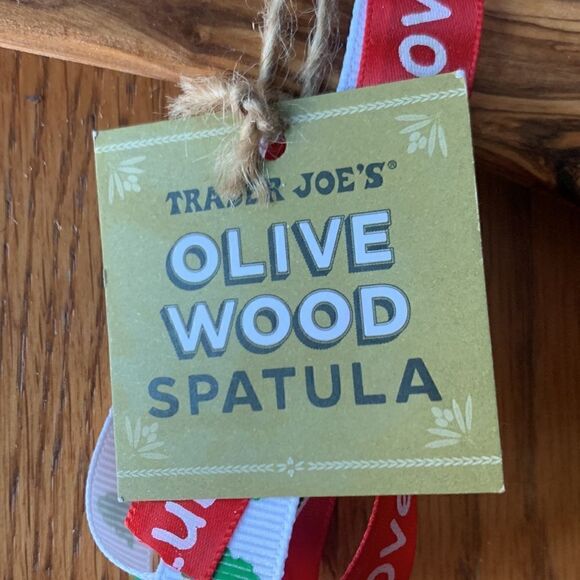 Olive Wood Bowl And Spatula Trader Joe’s - Picture 6 of 14